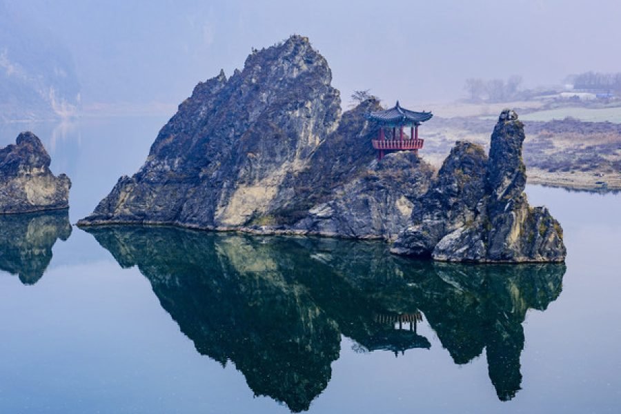 Northern & Central Korea: The DMZ, Nami Island & River Cliffs, 6D5N